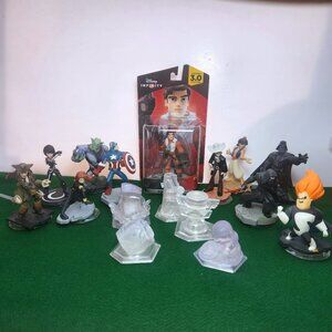 Disney Infinity Lot of 16 Figurines and Crystals 2.0 and 3.0 Various